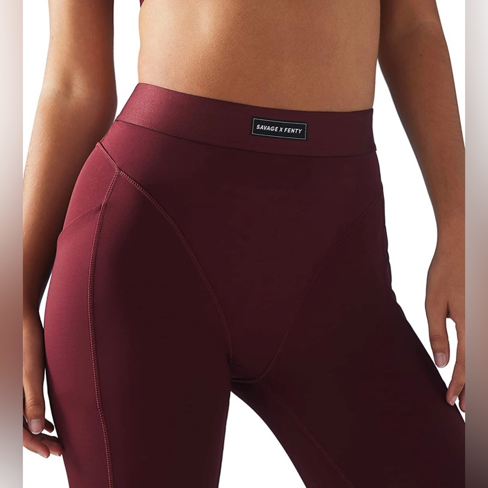 Savage x Fenty leggings
